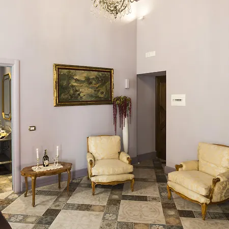 Navona Grand بيت ضيافة