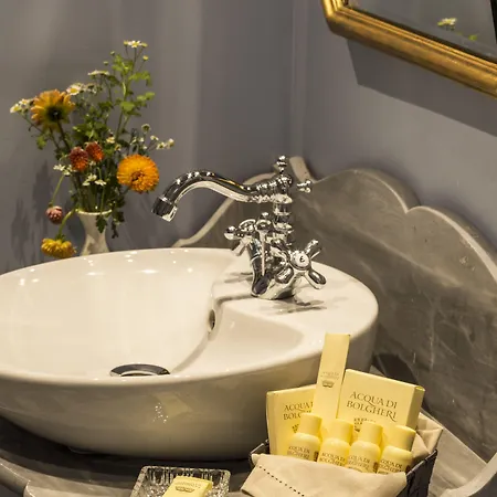Navona Grand 4*
