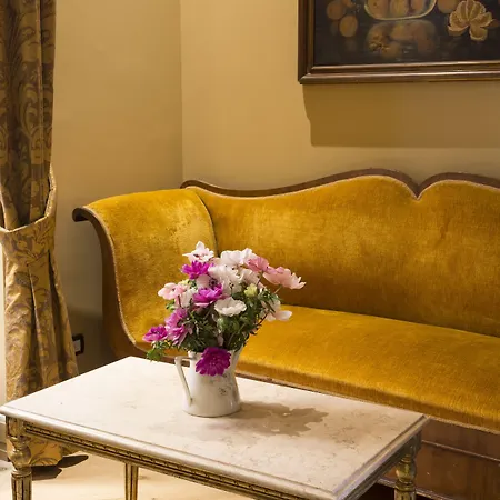 Navona Grand 4*