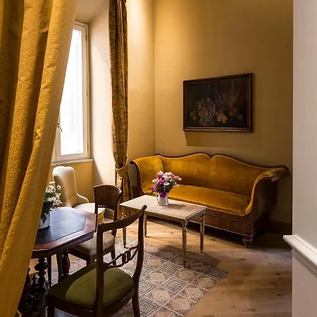 Navona Grand Pensionat 2*