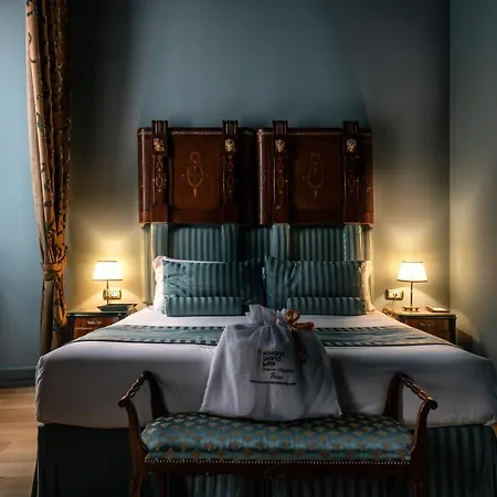 Navona Grand بيت ضيافة 4*