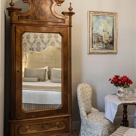 Penzion Navona Grand 4*