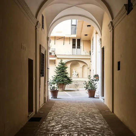 Guest house Navona Grand 2*